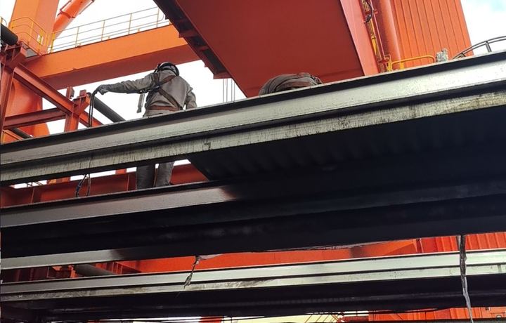 Color Steel Plate & Purlin Replacement of Coal-Handling Conveyor Galleries and Counterweight Rooms, Power Plant